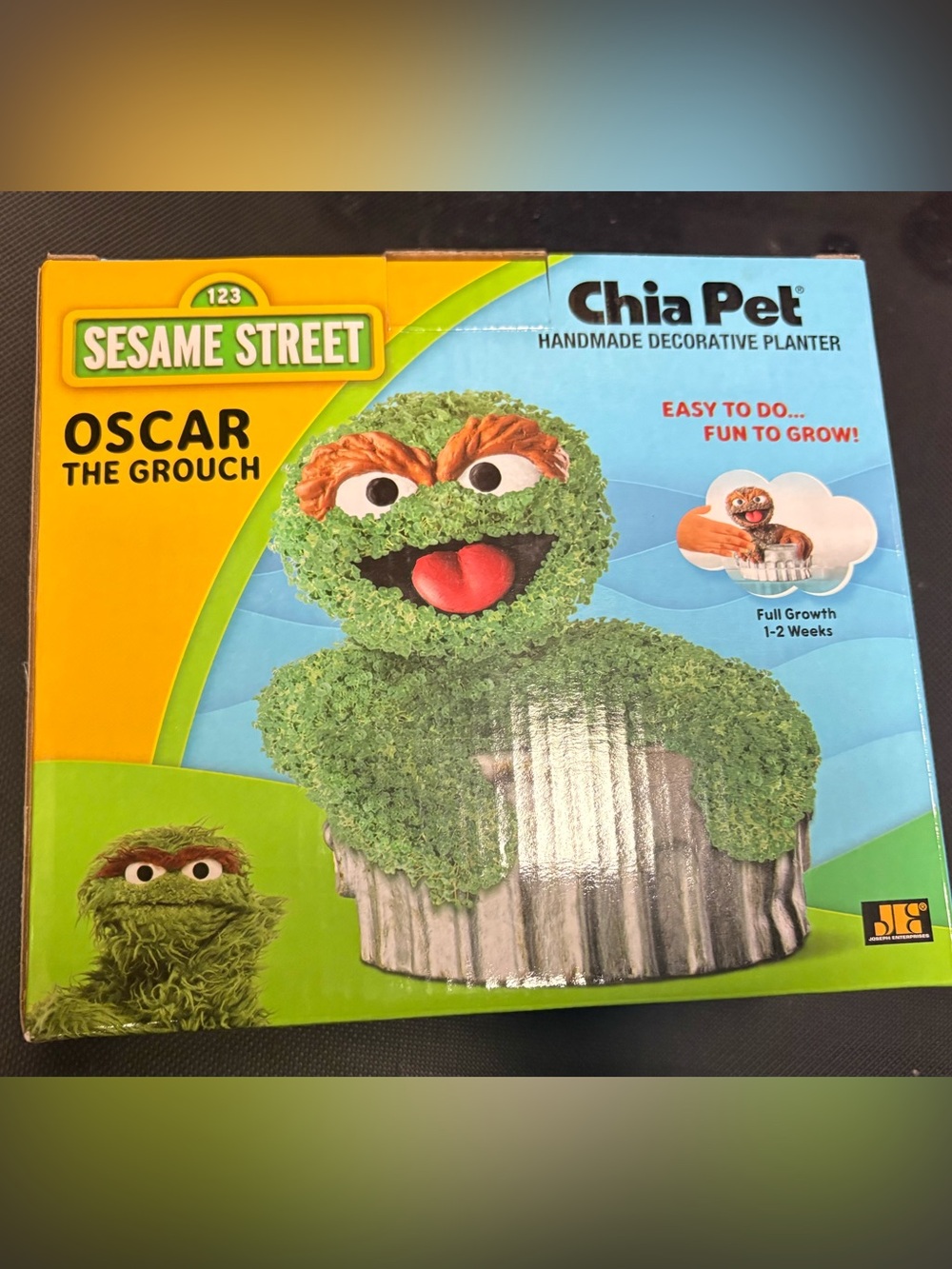 Chia Pet Oscar the Grouch NEW